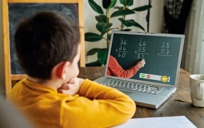 Zdjęcie do Nauka zdalna dla uczni&oacute;w z klas IV-VIII szk&oacute;ł podstawowych i uczni&oacute;w szk&oacute;ł średnich przedłużona do 14 marca